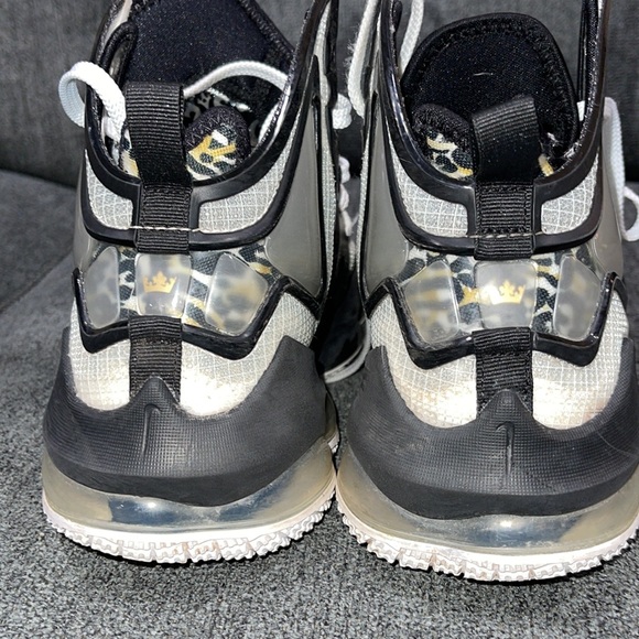 Nike Lebron basketball shoes - Picture 6 of 10